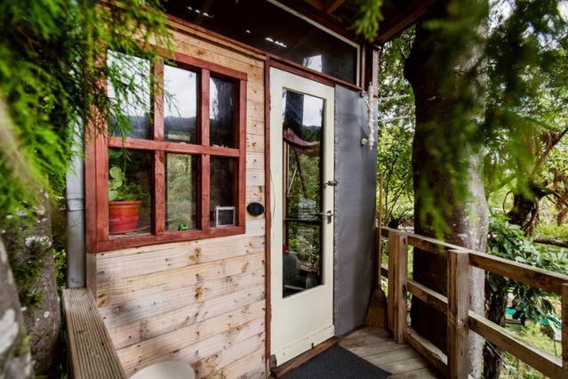 The Treehut At The Rabbithole, Upper Hutt Hotel Akatarawa ภายนอก รูปภาพ